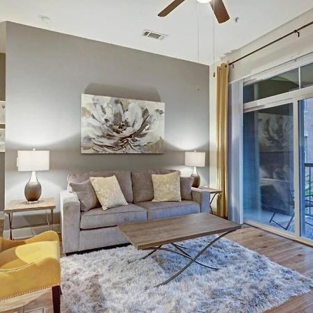 Inviting 2Br - Gym, Pool, Biz Center & Free Parking! Walk 2 Nrg Stadium! Near Med Ctr, Galleria, & Rice Village Houston Eksteriør billede