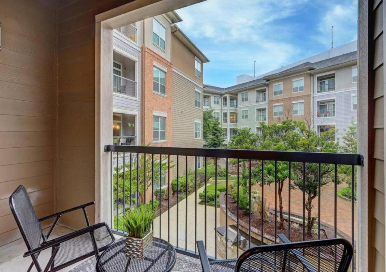 Inviting 2Br - Gym, Pool, Biz Center & Free Parking! Walk 2 Nrg Stadium! Near Med Ctr, Galleria, & Rice Village Houston Eksteriør billede