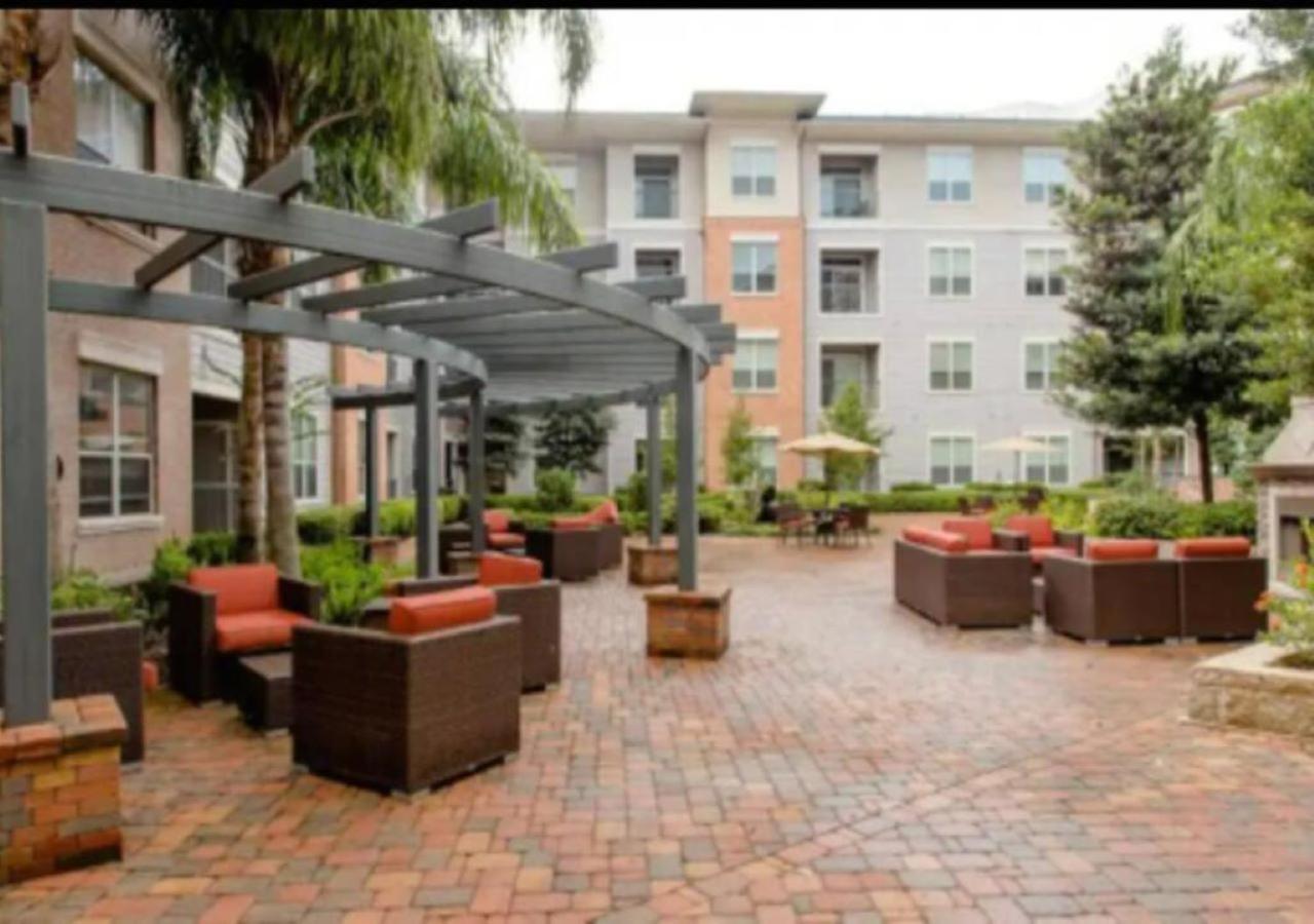 Inviting 2Br - Gym, Pool, Biz Center & Free Parking! Walk 2 Nrg Stadium! Near Med Ctr, Galleria, & Rice Village Houston Eksteriør billede