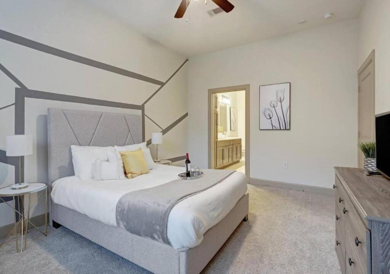 Inviting 2Br - Gym, Pool, Biz Center & Free Parking! Walk 2 Nrg Stadium! Near Med Ctr, Galleria, & Rice Village Houston Eksteriør billede
