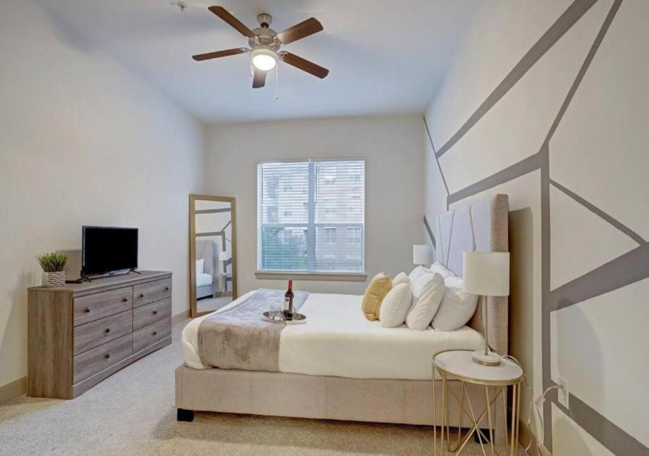 Inviting 2Br - Gym, Pool, Biz Center & Free Parking! Walk 2 Nrg Stadium! Near Med Ctr, Galleria, & Rice Village Houston Eksteriør billede